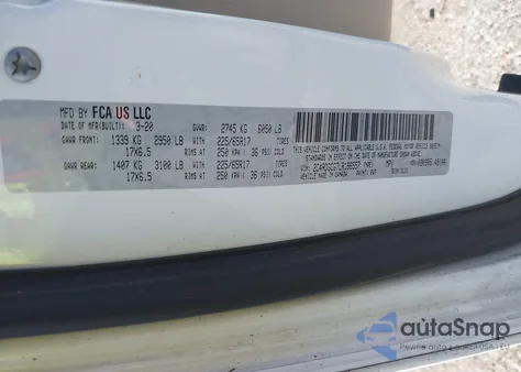 2020 Dodge Grand Caravan Sxt z USA, uszkodzony, nr VIN 2C4RDGCG7LR196557